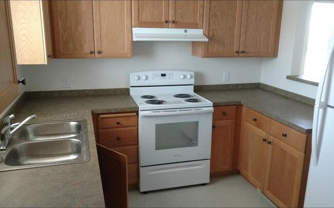property at 681 N 2872 E
