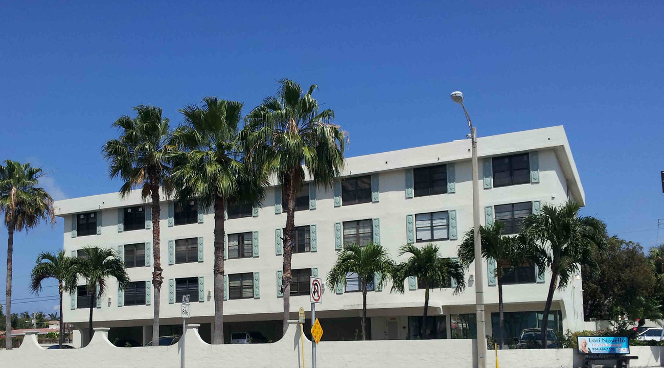3000 N Ocean Blvd in Fort Lauderdale, FL - Building Photo