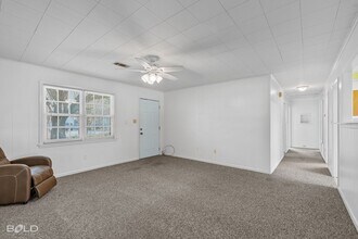 7062 Winburn Dr in Greenwood, LA - Building Photo - Building Photo