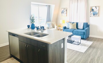 Brookhaven Lofts in Memphis, TN - Building Photo - Building Photo