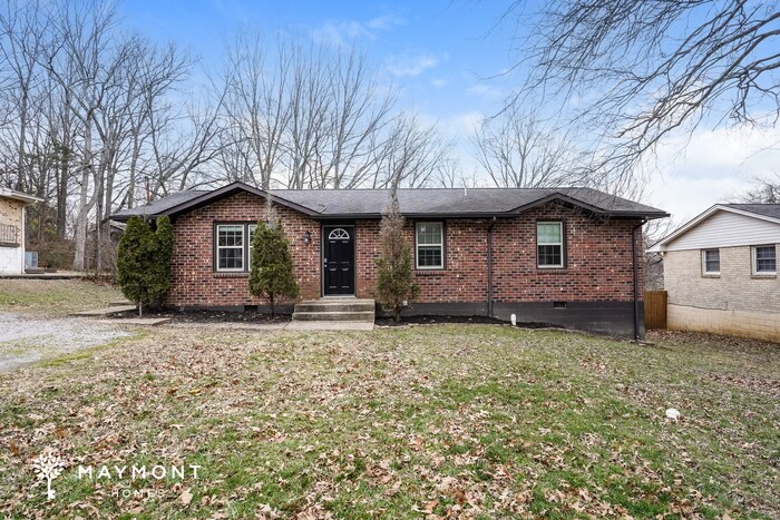 107 Woodridge Dr in Hendersonville, TN - Building Photo