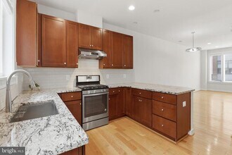 16199 Columbus Ave in Rockville, MD - Building Photo - Building Photo