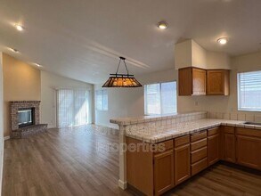 5216 Palo Alto Ct in Sparks, NV - Building Photo - Building Photo