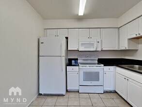 2708 E Tierra Buena Ln in Phoenix, AZ - Building Photo - Building Photo