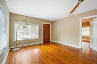 1509 Hillside Dr in Tampa, FL - Building Photo - Building Photo