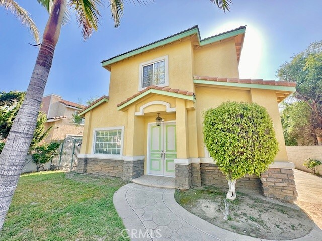property at 6122 Rosemead Blvd