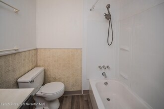 211 Grand Ave in Clarks Summit, PA - Building Photo - Building Photo