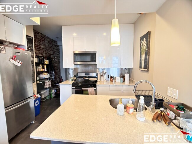 property at 21 Greylock Rd