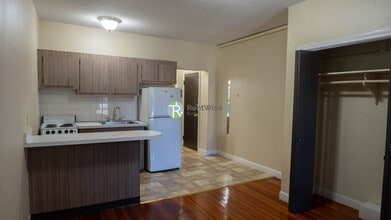 1132 Commonwealth Ave in Boston, MA - Building Photo - Building Photo