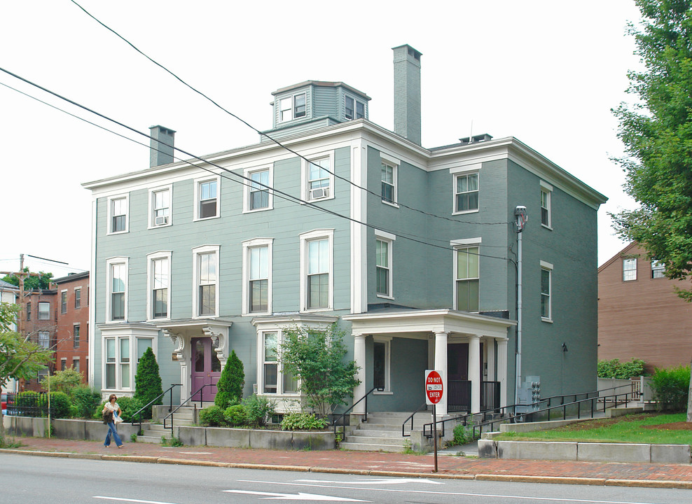 90 High St in Portland, ME - Building Photo