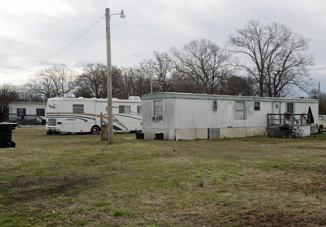 520-580 N Rowlett St in Collierville, TN - Building Photo - Building Photo