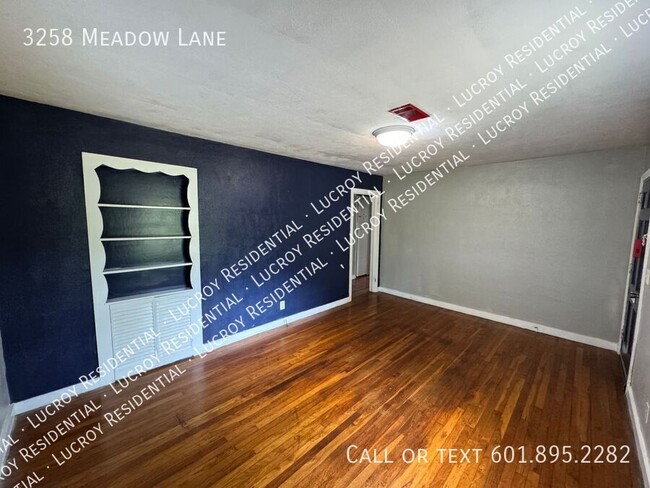 3258 Meadow Ln in Jackson, MS - Building Photo - Building Photo