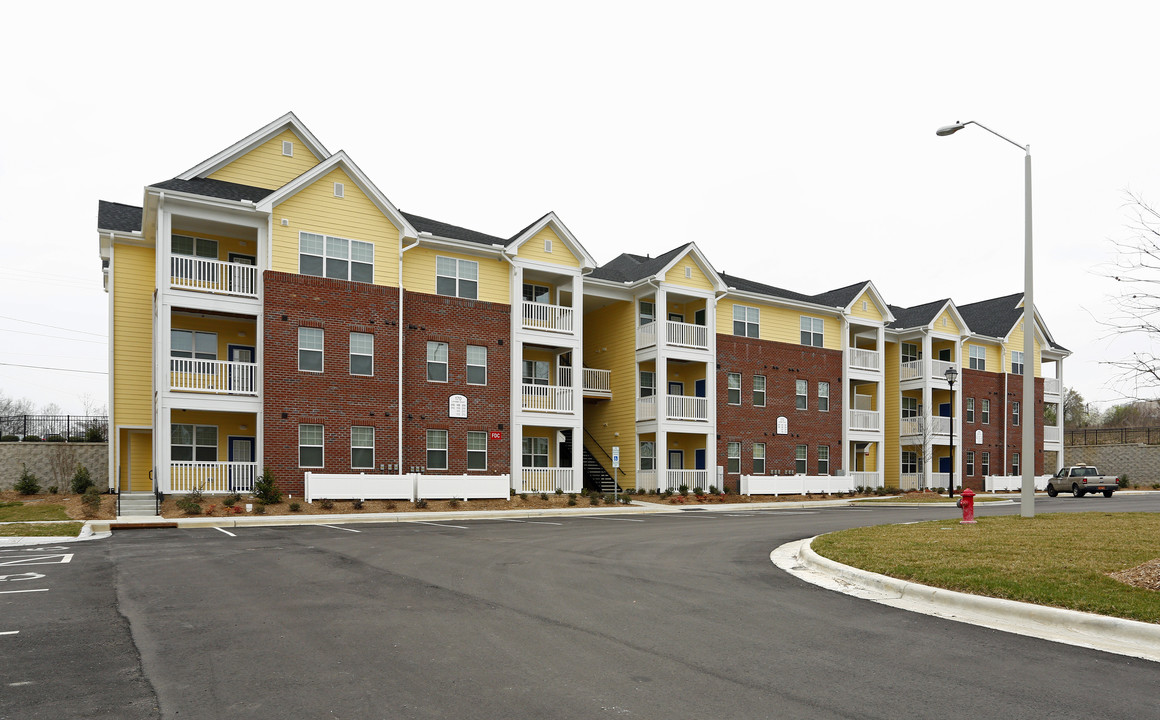 Walnut Terrace in Raleigh, NC - Building Photo