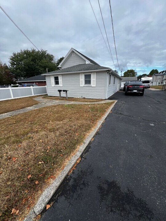 69 Lake St in Patchogue, NY - Building Photo
