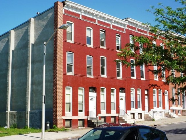 1114-1118 Homewood Ave in Baltimore, MD - Building Photo - Building Photo