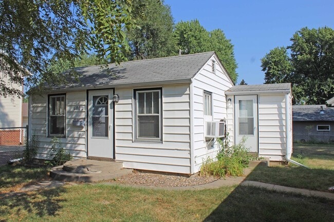 property at 1012 E 26th St