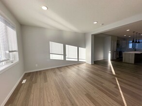 20736-20724 24 Ave NW in Edmonton, AB - Building Photo - Building Photo