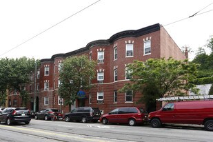34-36 S Huntington Ave in Jamaica Plain, MA - Building Photo