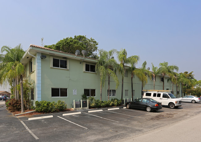 1423 Holly Heights Dr in Fort Lauderdale, FL - Building Photo - Building Photo