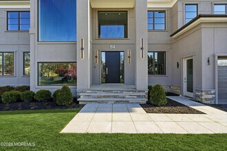 84 Cooper Ave in West Long Branch, NJ - Building Photo - Building Photo