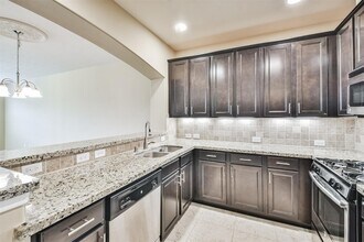 8513 Sunset Loch Dr in Spring, TX - Building Photo - Building Photo