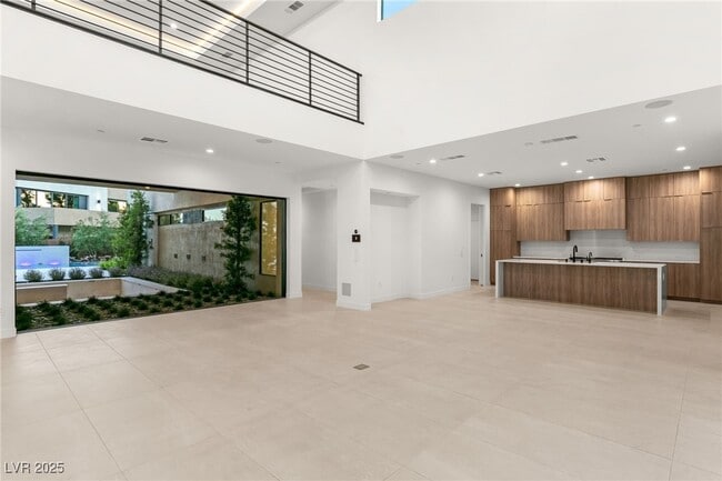 7385 Heron Cyn Ct