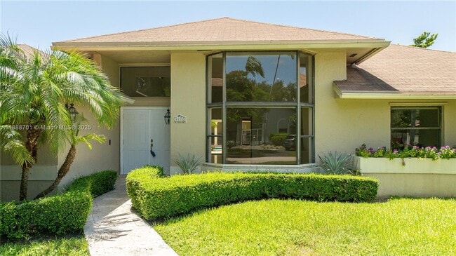 8110 SW 188th St in Cutler Bay, FL - Building Photo - Building Photo