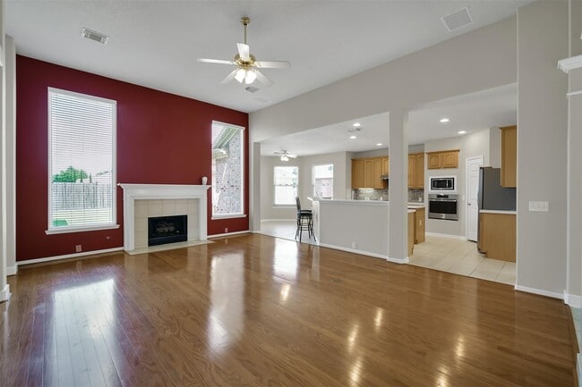 19118 High Canyon Ln in Tomball, TX - Building Photo - Building Photo