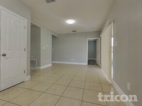 1013 Bj Brandy Cove in Winter Garden, FL - Foto de edificio - Building Photo