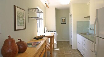 2210 Curtis St in Berkeley, CA - Building Photo