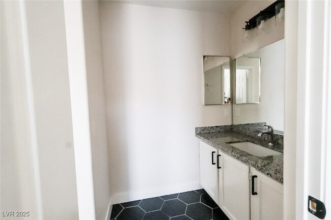 property at 1468 Reef Ridge Ct