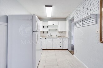 8 Brooks Dr in Ormond Beach, FL - Building Photo - Building Photo