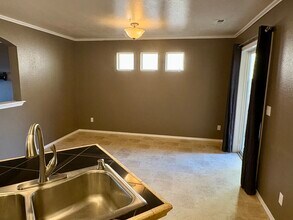 738 N Carisbrooke Ave in Meridian, ID - Building Photo - Building Photo