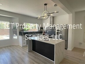 11112 E Laurel Ln in Scottsdale, AZ - Building Photo - Building Photo
