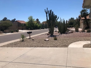 9196 N 103rd Pl in Scottsdale, AZ - Foto de edificio - Building Photo