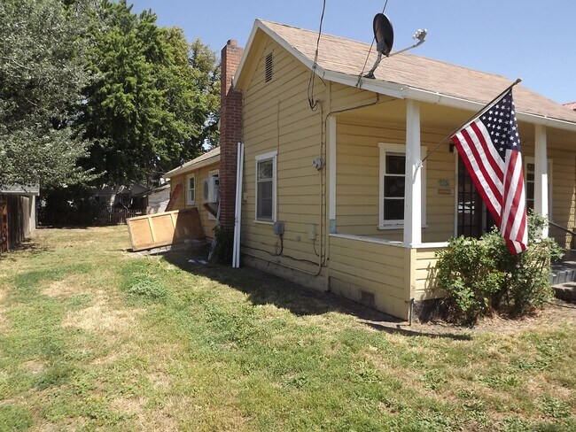 612 SW 5th St in Pendleton, OR - Building Photo - Building Photo