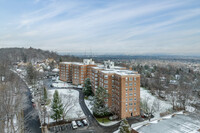 Rockcliffe Apartments in Verona, NJ - Building Photo - Building Photo