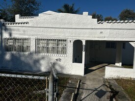 7714 NW 5th Ave in Miami, FL - Building Photo
