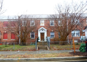 1254 Simms Pl NE in Washington, DC - Building Photo