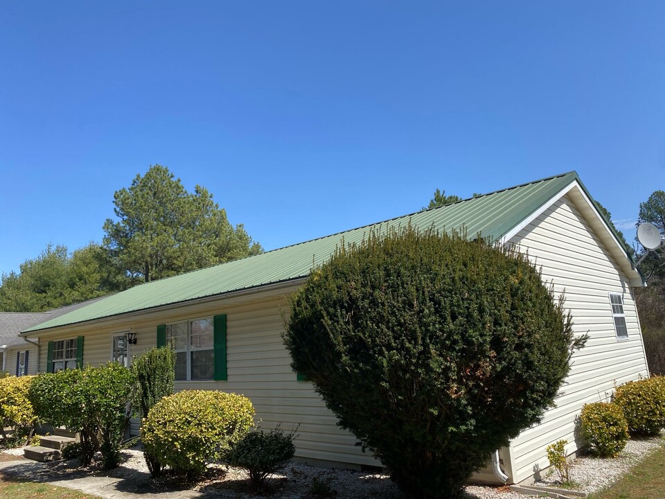22037 Thompson Pkwy in Seaford, DE - Building Photo