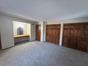 12835-12846 46th Ave N in Minneapolis, MN - Building Photo - Building Photo