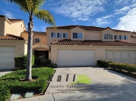 2096 Northshore Dr in Chula Vista, CA - Building Photo