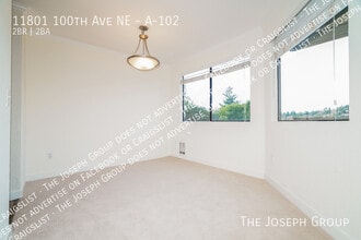 11801 100th Ave NE in Kirkland, WA - Building Photo - Building Photo