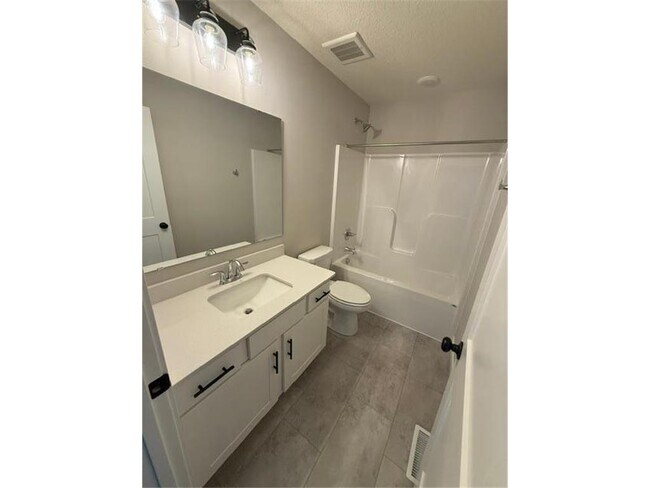 property at 10547 Robinwood Rd