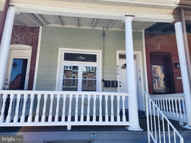 property at 814 Washington St