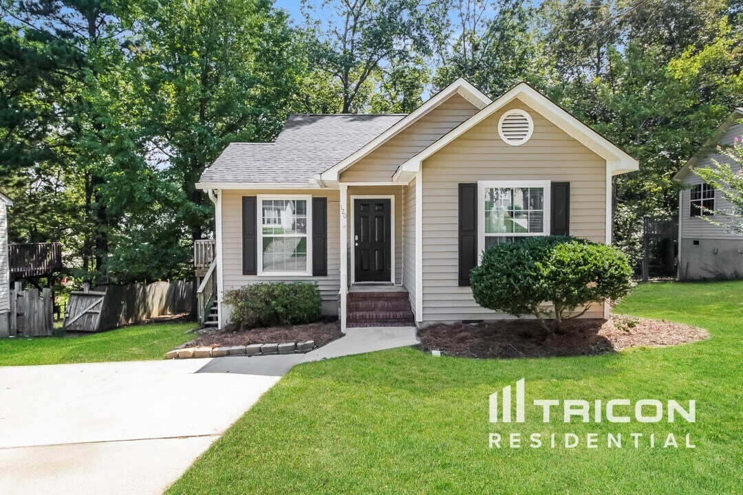 120 Stockland Rd in Irmo, SC - Building Photo