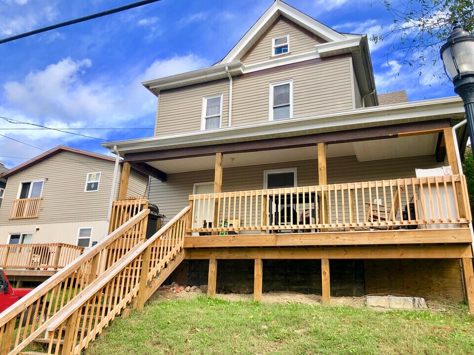 304 Grant Ave in Morgantown, WV - Building Photo