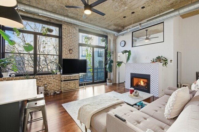 1521 W Haddon Ave in Chicago, IL - Building Photo - Building Photo