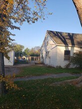 410 9th Ave SE in Jamestown, ND - Building Photo - Building Photo
