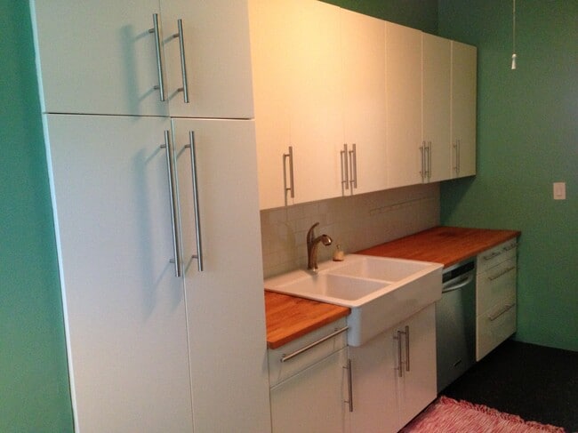 801 Gramatan Ave, Unit #B in Mount Vernon, NY - Building Photo - Building Photo